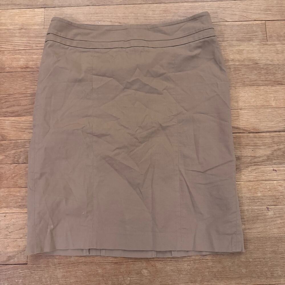 Loft tan knee length pencil skirt size 8
 b70
